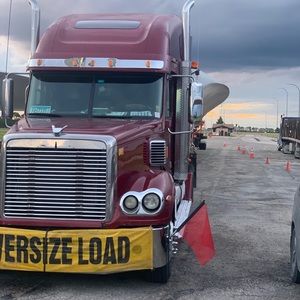 Meet your Posher, Wayne